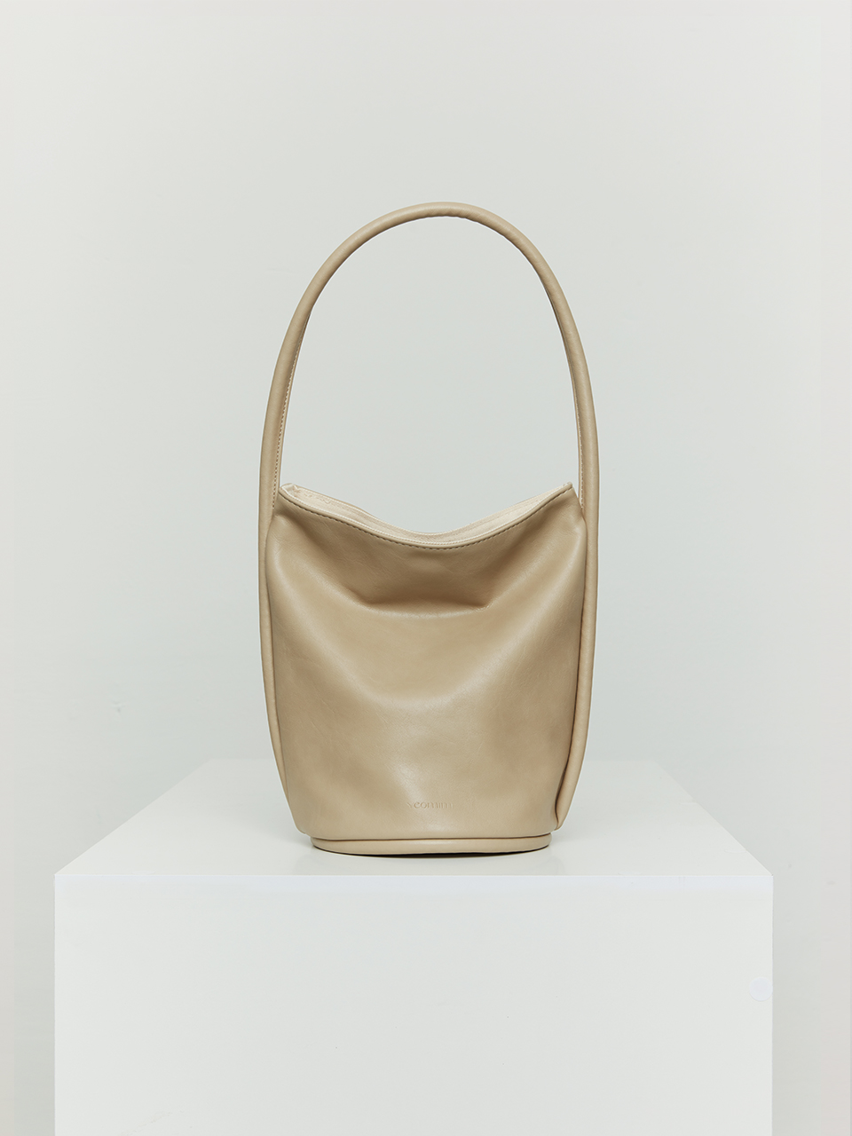 韓國YEOMIM - Beaker Bag (Olive Beige)